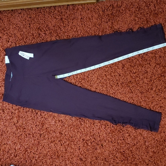Victorias Secret Incredible Essential Legging Woman Size 8 - Picture 3 of 6